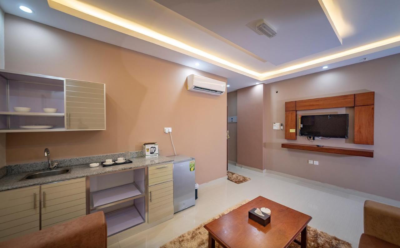 Red-5 - Al Safa Suites 塞拉莱 外观 照片