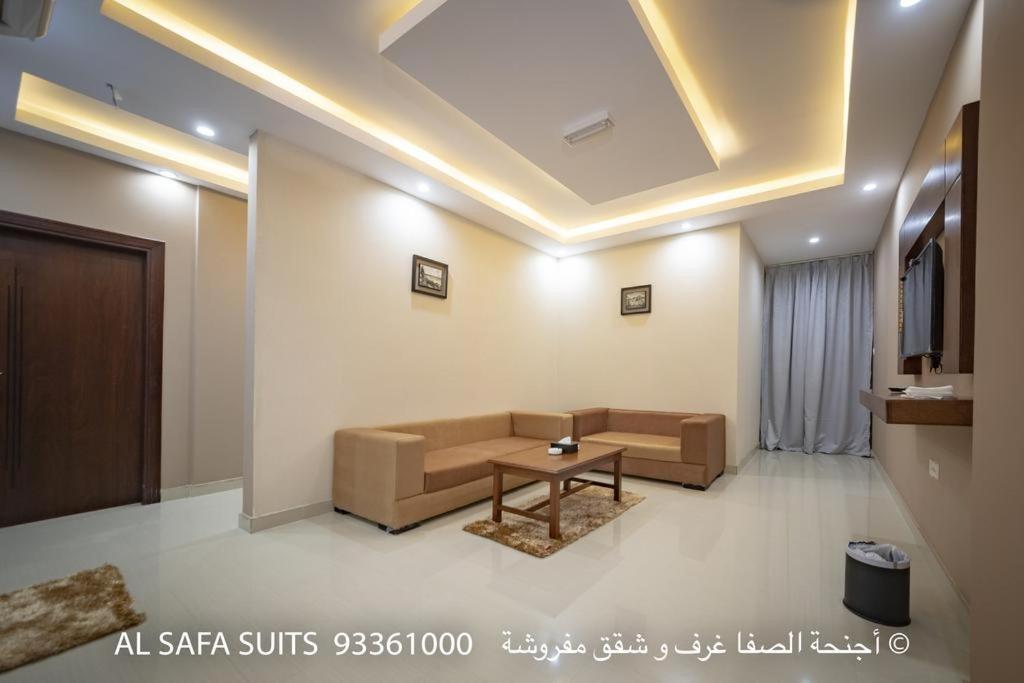 Red-5 - Al Safa Suites 塞拉莱 外观 照片