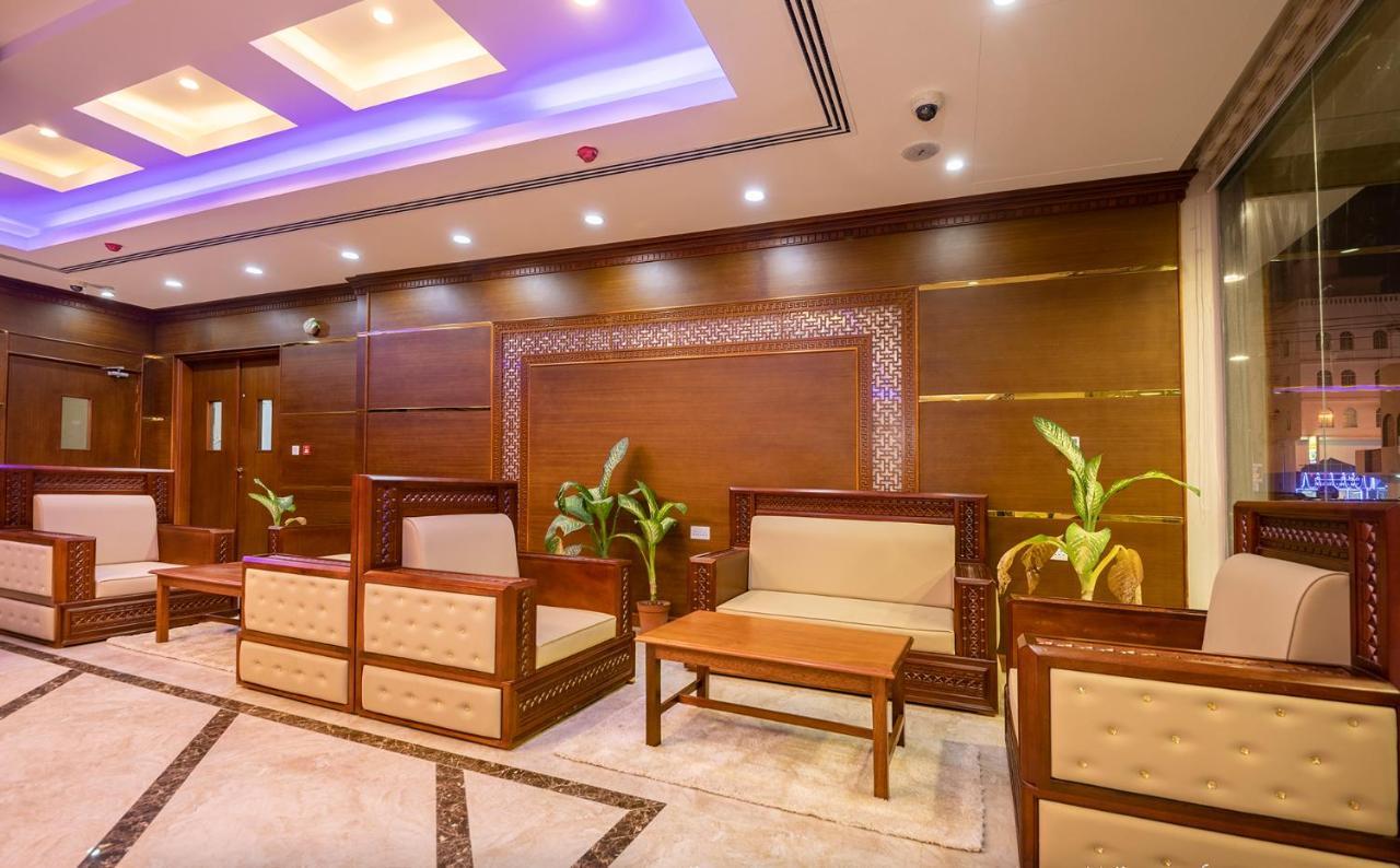 Red-5 - Al Safa Suites 塞拉莱 外观 照片
