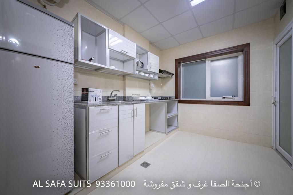 Red-5 - Al Safa Suites 塞拉莱 外观 照片